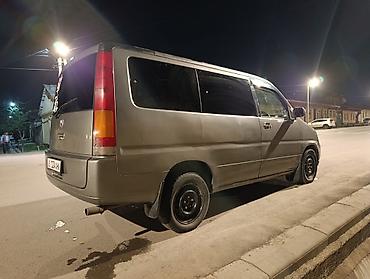 Honda: Honda Stepwgn: 2000 г., 2 л, Автомат, Бензин — 3