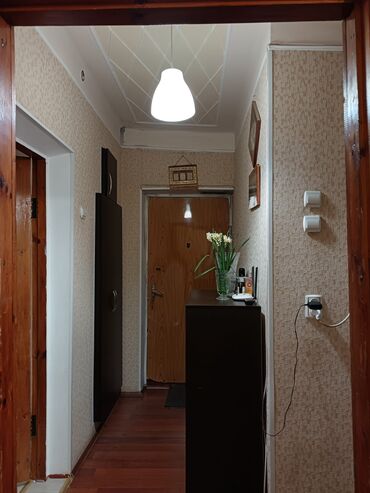 Köhnə tikili: Bakı, Yasamal, 3 otaqlı, Köhnə tikili, m. İnşaatçılar, 80 kv. m — 3