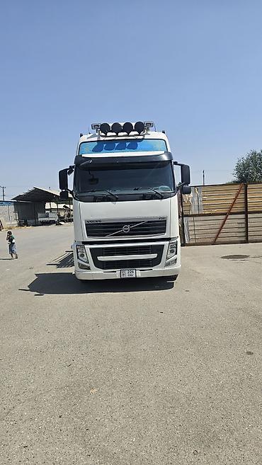 Volvo: Тягач, Volvo, Сar carrier trailer — 2