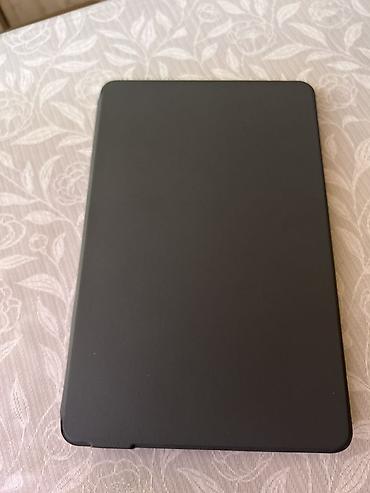 honor pad 10: HONOR planşet + maqnitli klaviaturalı kitabça-tipli örtük - Model — 4