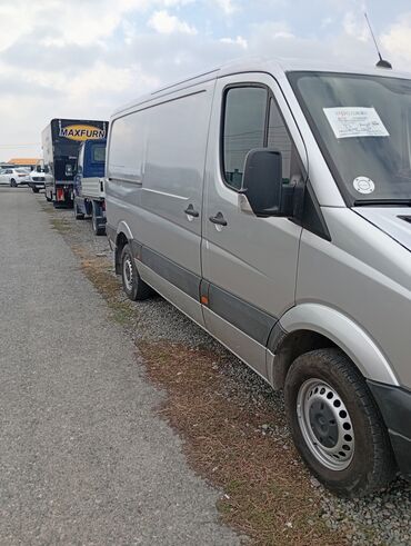мерседес спринтер пассажирский продажа бишкек 3 куб: Легкий грузовик, Mercedes-Benz