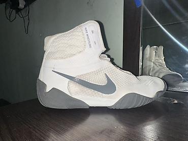 самбовка обувь: Мужские кроссовки, 39, Nike, Б/у, цвет - Белый, Бесплатная доставка — 3
