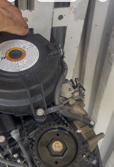 Sbor motorlar və silindr başlıqları: Evinrude 8 hp asma qayıq mühərriki - Brend/model: Evinrude, 8 at gücü — 7