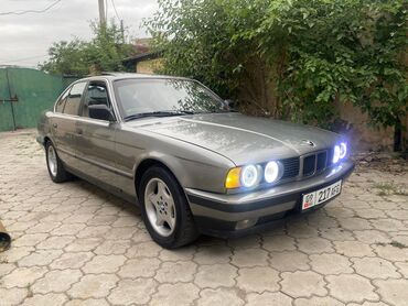 BMW 5 series: 1988 г., 2.5 л, Механика, Бензин, Седан