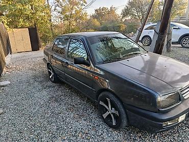 1994: Volkswagen Vento: 1994 г., Механика, Бензин, Седан — 1