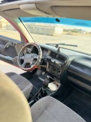 Volkswagen: Volkswagen Vento: 1993 г., 1.8 л, Механика, Бензин, Седан — 19