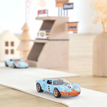 odece: 🏁 Ford GT40 1968 #9 – Gulf Livery (Norev Jet-Car 1:43) Norev Ford — 1