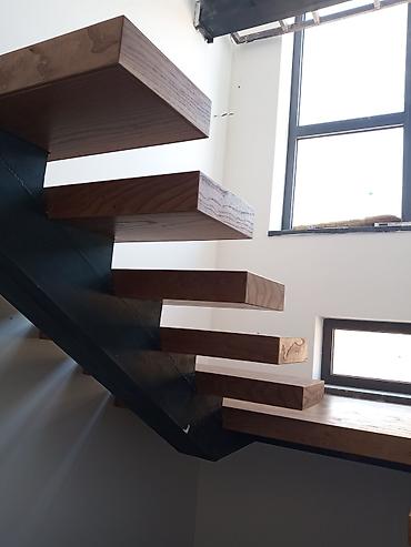 Деревянные лестницы: Лестницы Лестницы . Перила Перила. Под ключ . Любой сложности — 4