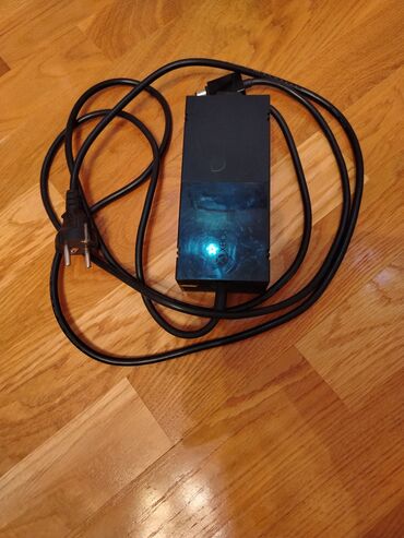 adapdır: Salam xbox one fat dir cox gözəl vəyədə problemsiz gizmax donmax olmur