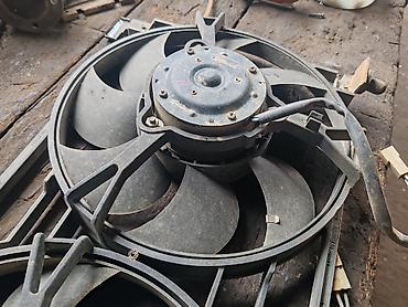 Auto delovi: Ventilator hladnjaka Lada 21214 Niva 1.7i br.1. Polovan, ispravan — 13