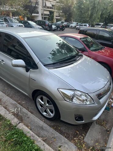 Toyota: Toyota Auris: 1.8 l. | 2011 έ. Χάτσμπακ — 3