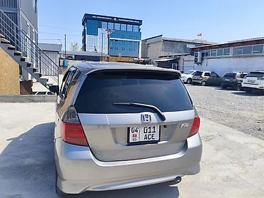 bud e9: Honda Fit: 2002 г., 1.5 л, Вариатор, Бензин, Хэтчбэк — 6