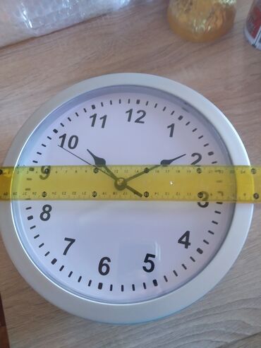 Ostali kućni dekor: Sat sa policama neko voli da ga zove sef. Moze da se ugradi u zid ili — 7