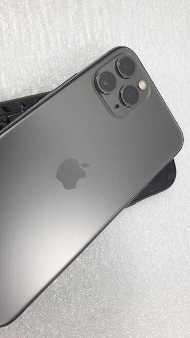 Apple iPhone: IPhone 11 Pro, Б/у, 64 ГБ, Space Gray, Чехол, 76 %
