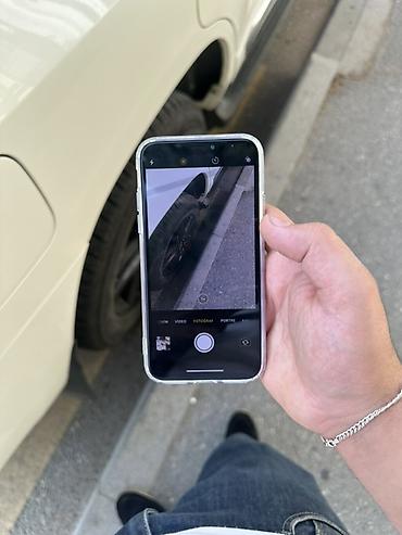 Apple iPhone: IPhone X, 256 GB, Gümüşü, Simsiz şarj — 2