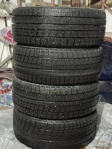 Комплект зимних шин 235/45 R18. Характеристики: - Размер: 235/45 R18