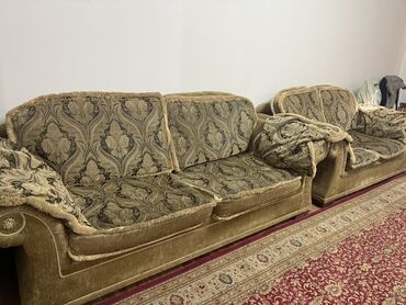 куплю мягкую мебель бу: Классический комплект мягкой мебели: 1 . - Формат: один трёхместный и