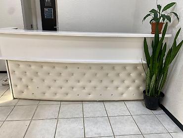 reception masa: Ağ rəngli resepsiyon/qarşılama masası dəsti - Dizayn: Parlaq ağ — 1