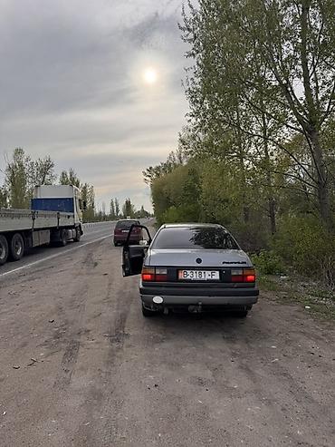 корбиратор: Volkswagen Passat: 1989 г., 1.8 л, Механика, Седан — 1