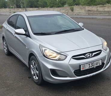Hyundai: Hyundai Solaris: 2013 г., 1.6 л, Автомат, Бензин, Седан