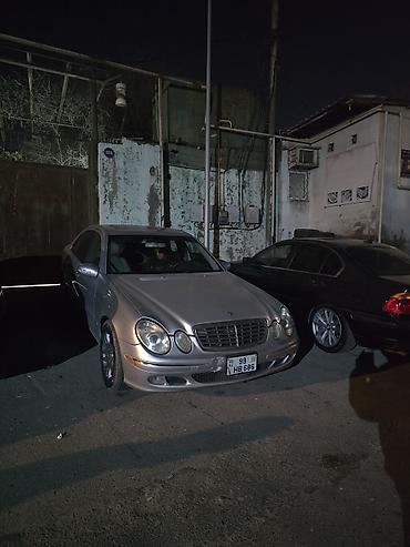 mercedec: Mercedes-Benz E-Class: 3.2 l | 2006 il Sedan — 8