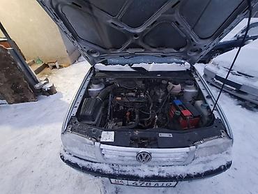 Volkswagen: Volkswagen Vento: 1993 г., 1.8 л, Механика, Бензин, Седан — 6