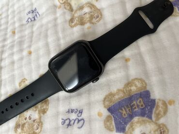 Другие наручные часы: Продаю Apple Watch 5 44mm Состояние отличное, на экране пару царапин