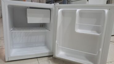 Посудомоечные машины: Б/у Мини Hoffman Холодильник Продажа, цвет - Белый