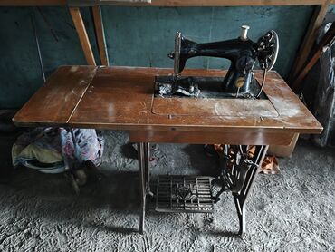 швейная машина чайка 3: Продаю антикварную швейную машину