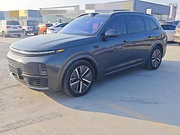 Lixiang: Lixiang L7: 2024 г., 1.5 л, Типтроник, Гибрид, Лимузин — 1