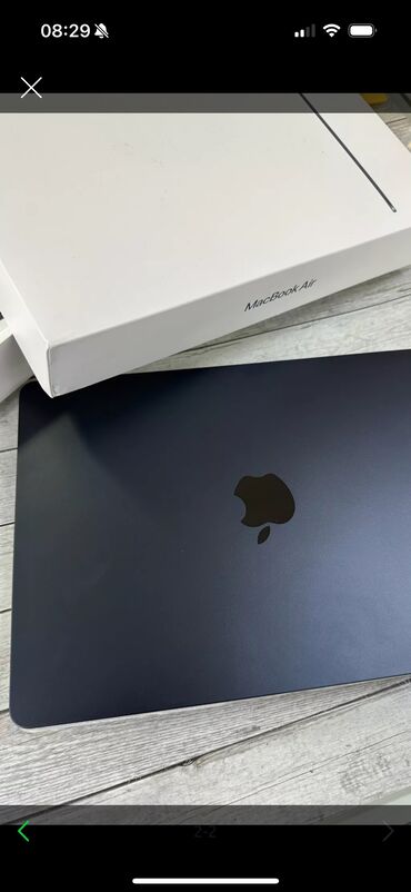 mackbook air m2: Ноутбук, Apple, 8 ГБ ОЗУ, Apple M2, 13.5 ", Новый, Для несложных задач, память SSD