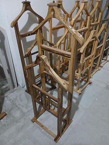 dəm caydan: Taxta geyim dayağı (valet stand). - Material: təbii ağac, hamar — 9