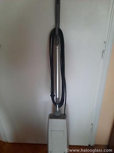 slikar tapi: Stari retro stapni usisivaci Iskra TK 7005 R i 202 S. Nepoznato — 3
