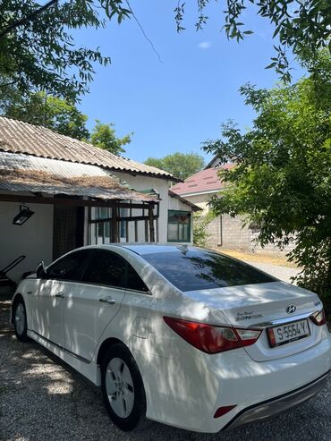 Hyundai: Hyundai Sonata: 2012 г., 2.4 л, Автомат, Гибрид, Седан