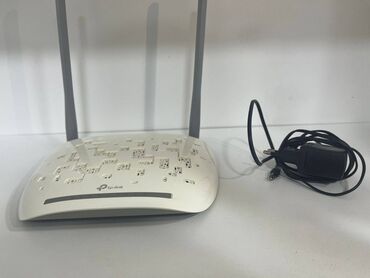 kabelsiz wifi aparati: İdeal vəziyyətdə tplink Wifi aparatı satıram .Yeni almışdım çox az