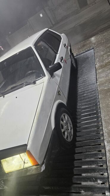 ВАЗ (ЛАДА): ВАЗ (ЛАДА) 2109: 1999 г., Механика, Хэтчбэк — 5