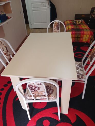 Masa və oturacaq dəstləri: Mətbəx üçün, Dördbucaq masa, 2 stul — 13