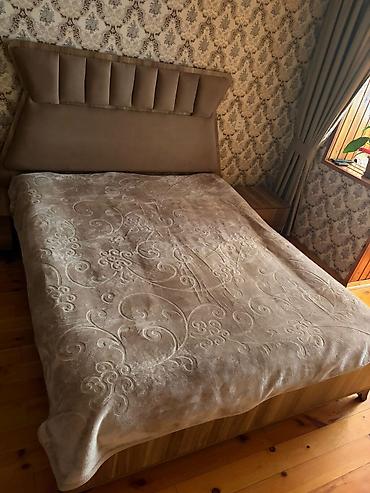İki nəfərlik yataq dəsti - Ölçü: təxmini 160x200 sm (şəkillərə əsasən