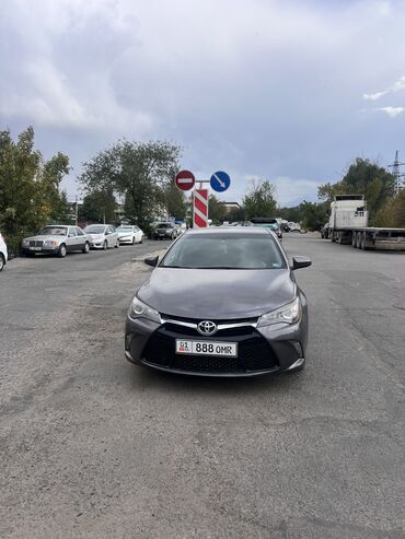 машины ош: Toyota Camry: 2017 г., 2.5 л, Автомат, Бензин, Седан