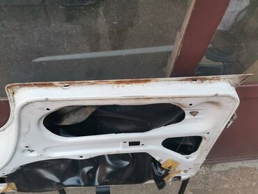 Auto delovi: Vrata zadnja desna Lada 2104 Karavan(bela)ZD3. Skinuta sa rastavljenog — 12