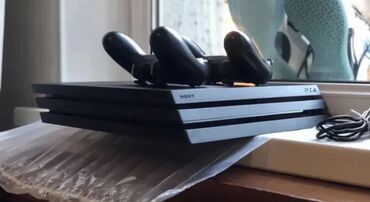 загрузочные диски: Продается PlayStation 4 PRO Состояние новое, разрешение 4K есть, все