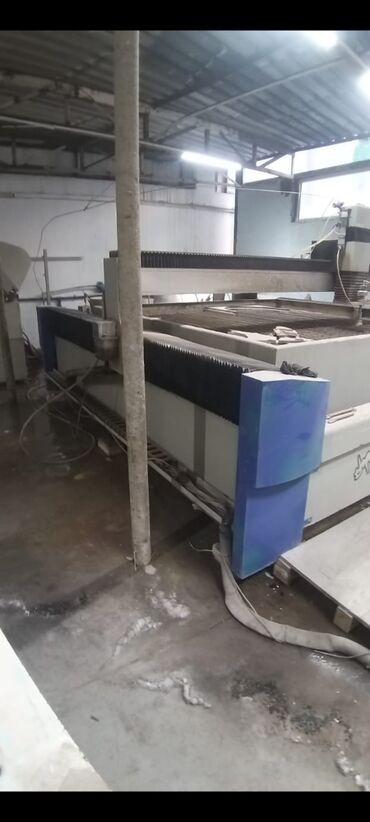 Digər istehsal avadanlığı: Su kesim aparati esasen mermer kesim islerinde istifade edilen — 8