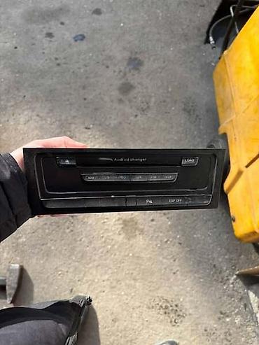 a6c6 2010: RADIO ZA AUDI A4, A4 ALLROAD, A5 | Radio za Audi A4 A5 8T2 035 110 C — 1
