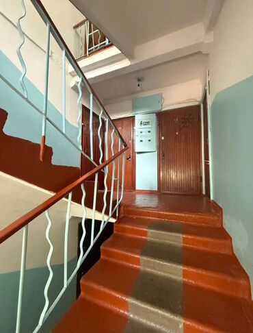 ком акун 4 комнатные кв на продажу: 2 комнаты, 43 м², 104 серия, 3 этаж, Косметический ремонт
