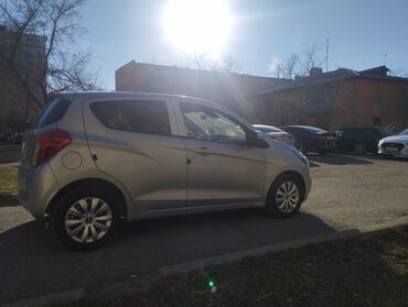 Chevrolet: Chevrolet Spark: 2017 г., 0.1 л, Вариатор, Бензин, Хэтчбэк — 2