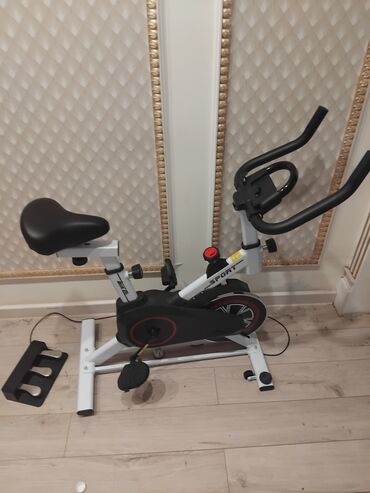 Велотренажеры: Велотренажер для дома - Тип: вертикальный спин-байк - Габариты — 7