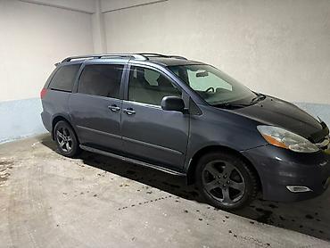 Toyota: Toyota Sienna: 2010 г., 3.5 л, Автомат, Газ, Минивэн — 1