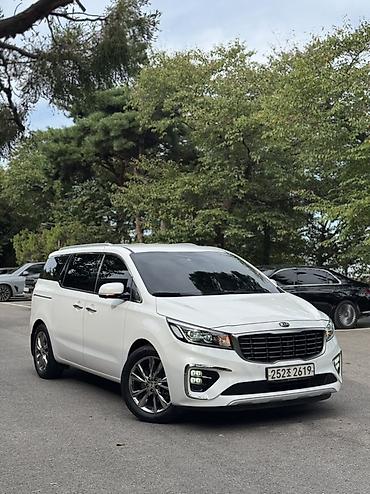 byd han ev: Kia Carnival: 2020 г., 2.2 л, Автомат, Дизель, Минивэн — 1