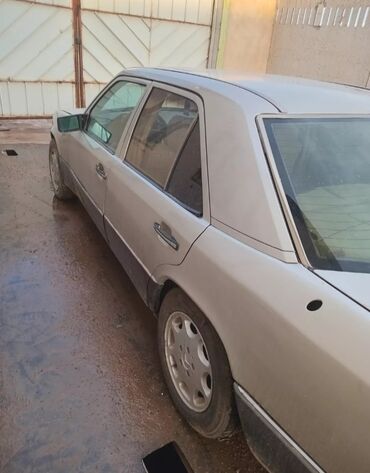 mercedesbenz s класс: Mercedes-Benz W124: 1990 г., 2.3 л, Механика, Бензин, Седан