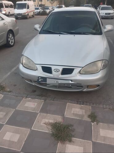 купить авто без посредников от хозяина недорого: Hyundai Avante: 1999 г., 1.6 л, Автомат, Бензин, Седан